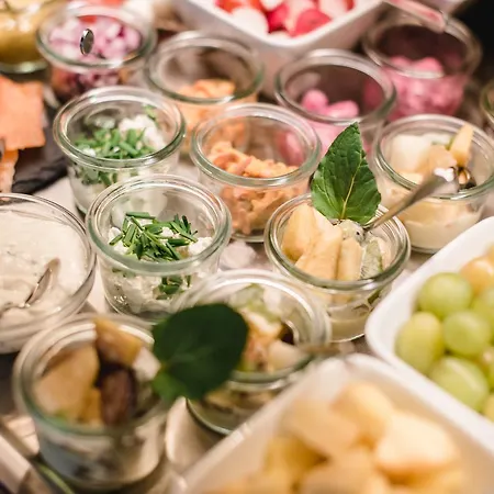 An De Duen Отель